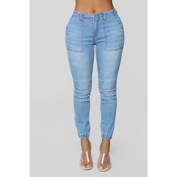 Fashion Nova “Best in Class High Rise Cargo Jeans” - Picture 2 of 8